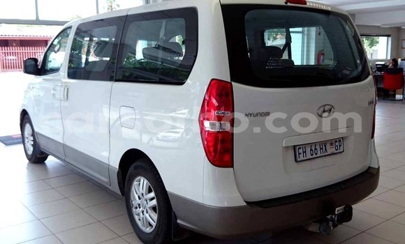 اشتري مستعمل Hyundai H1 White سيارة في Maseru في Maseru اشتري مستعمل Hyundai H1 White سيارة في Maseru في Maseru