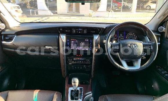 Buy Used Toyota Fortuner Green Car in Maputsoa in Leribe Buy Used Toyota Fortuner Green Car in Maputsoa in Leribe