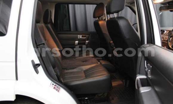 Acheter Occasion Voiture Land Rover Discovery Blanc à Maseru, Maseru Acheter Occasion Voiture Land Rover Discovery Blanc à Maseru, Maseru