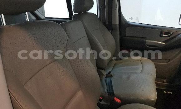 Acheter Occasion Voiture Hyundai H1 Blanc à Maseru, Maseru Acheter Occasion Voiture Hyundai H1 Blanc à Maseru, Maseru