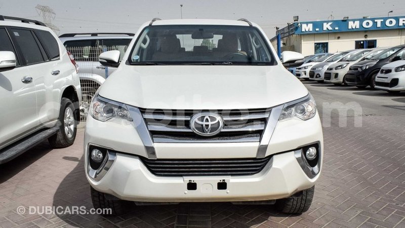 Big with watermark toyota fortuner maseru import dubai 14252