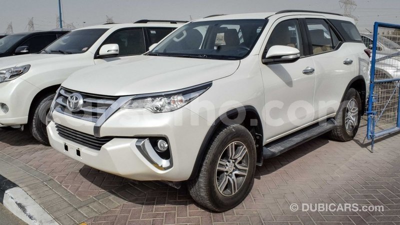 Big with watermark toyota fortuner maseru import dubai 14252