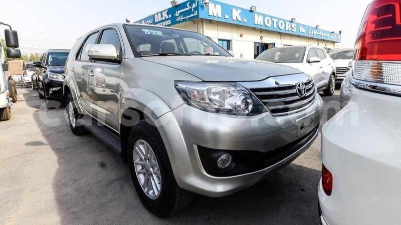 Big with watermark toyota fortuner maseru import dubai 14254