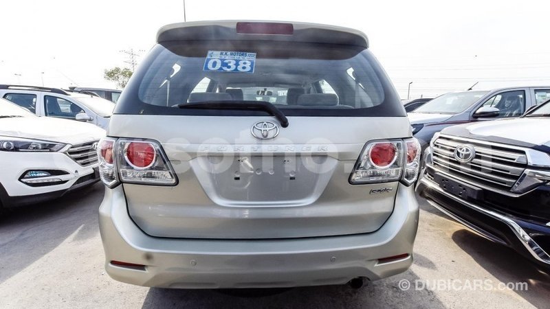 Big with watermark toyota fortuner maseru import dubai 14254