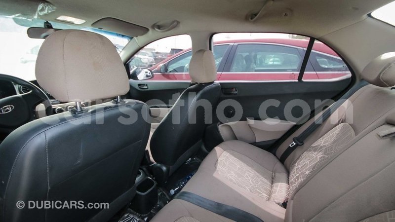 Big with watermark hyundai i10 maseru import dubai 14260