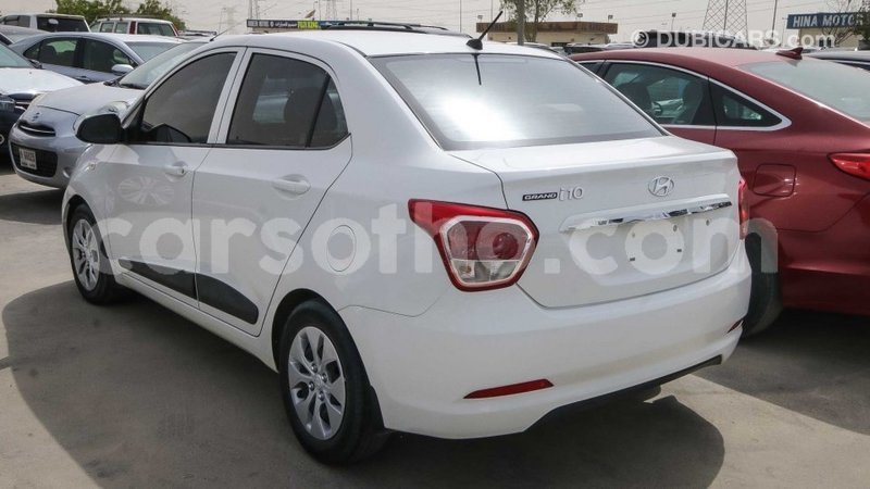 Big with watermark hyundai i10 maseru import dubai 14260