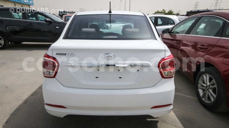 Big with watermark hyundai i10 maseru import dubai 14260