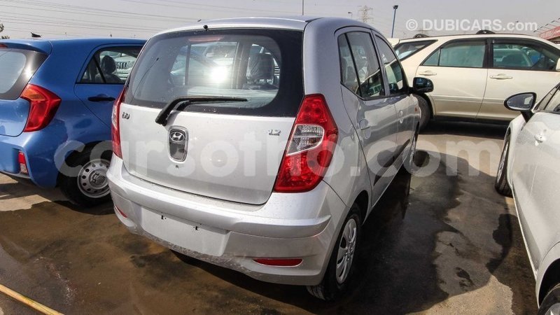 Big with watermark hyundai i10 maseru import dubai 14273