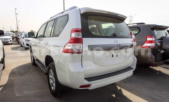 Sayi Imported Toyota Prado White Mota in Import - Dubai a Maseru Sayi Imported Toyota Prado White Mota in Import - Dubai a Maseru