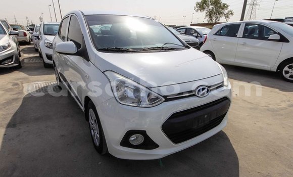 Acheter Import Voiture Hyundai i10 Blanc à Import - Dubai, Maseru Acheter Import Voiture Hyundai i10 Blanc à Import - Dubai, Maseru