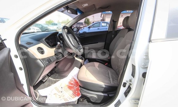 Acheter Import Voiture Hyundai i10 Blanc à Import - Dubai, Maseru Acheter Import Voiture Hyundai i10 Blanc à Import - Dubai, Maseru