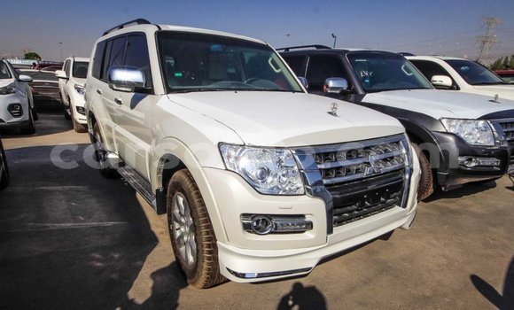 Buy Import Mitsubishi Pajero White Car in Import - Dubai in Maseru Buy Import Mitsubishi Pajero White Car in Import - Dubai in Maseru