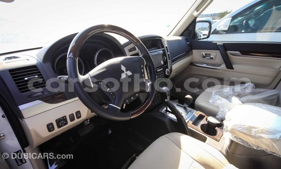 Buy Import Mitsubishi Pajero White Car in Import - Dubai in Maseru Buy Import Mitsubishi Pajero White Car in Import - Dubai in Maseru