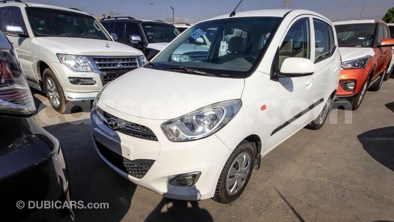 Big with watermark hyundai i10 maseru import dubai 14278