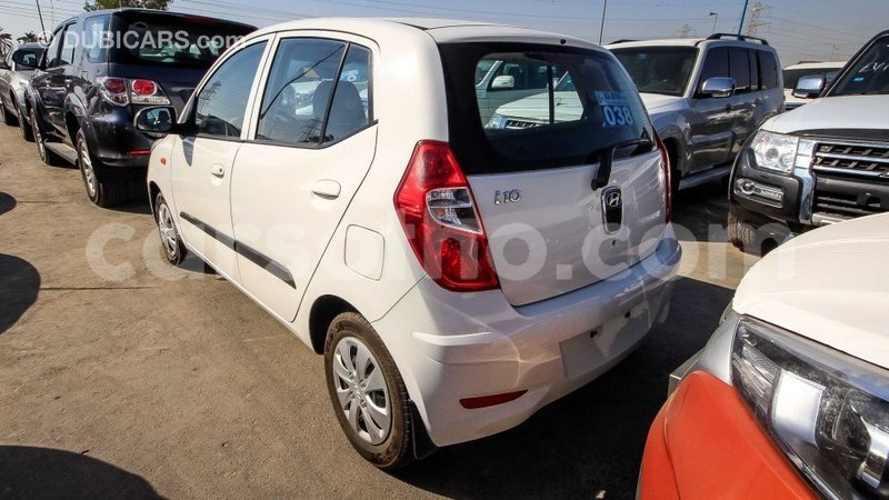 Big with watermark hyundai i10 maseru import dubai 14278