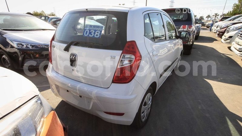 Big with watermark hyundai i10 maseru import dubai 14278