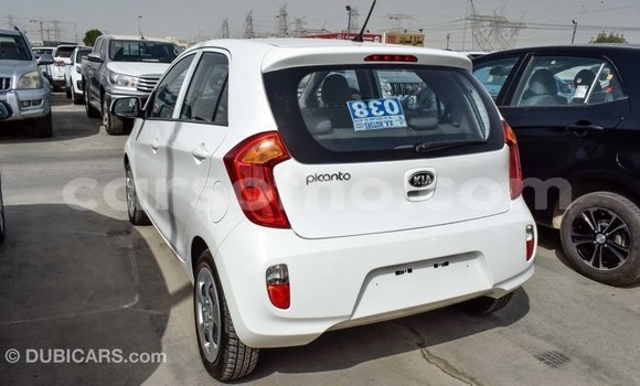 Acheter Import Voiture Kia Picanto Blanc à Import - Dubai, Maseru Acheter Import Voiture Kia Picanto Blanc à Import - Dubai, Maseru