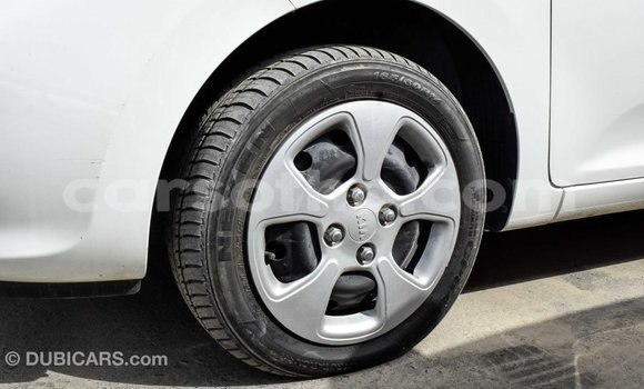 Acheter Import Voiture Kia Picanto Blanc à Import - Dubai, Maseru Acheter Import Voiture Kia Picanto Blanc à Import - Dubai, Maseru