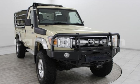 Acheter Occasion Voiture Toyota Land Cruiser Beige à Maseru, Maseru Acheter Occasion Voiture Toyota Land Cruiser Beige à Maseru, Maseru
