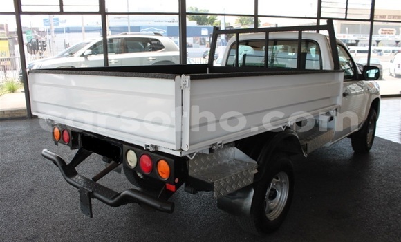 اشتري مستعمل Mazda BT-50 White سيارة في Butha Buthe في Butha-Buthe اشتري مستعمل Mazda BT-50 White سيارة في Butha Buthe في Butha-Buthe