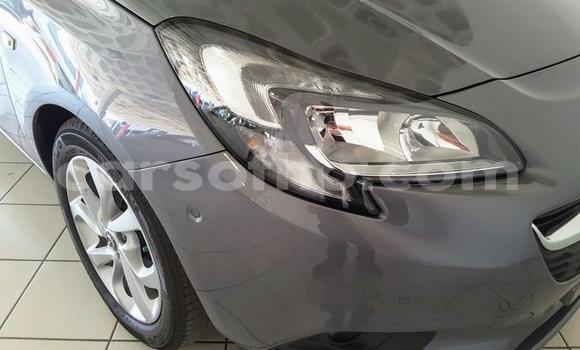 Sayi Na hannu Opel Corsa Silver Mota in Maseru a Maseru Sayi Na hannu Opel Corsa Silver Mota in Maseru a Maseru