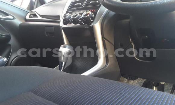 Sayi Na hannu Toyota Yaris Red Mota in Maseru a Maseru Sayi Na hannu Toyota Yaris Red Mota in Maseru a Maseru