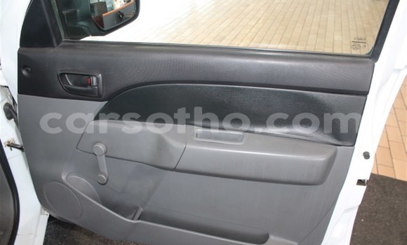 اشتري مستعمل Mazda BT-50 White سيارة في Butha Buthe في Butha-Buthe اشتري مستعمل Mazda BT-50 White سيارة في Butha Buthe في Butha-Buthe