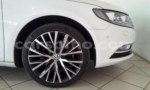Acheter Occasion Voiture Volkswagen Passat CC Blanc à Maseru, Maseru Acheter Occasion Voiture Volkswagen Passat CC Blanc à Maseru, Maseru