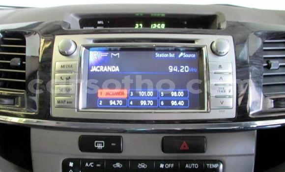 Acheter Occasion Voiture Toyota Fortuner Beige à Maseru, Maseru Acheter Occasion Voiture Toyota Fortuner Beige à Maseru, Maseru