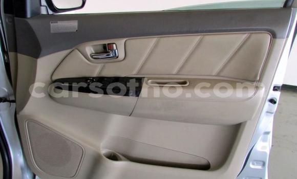 Acheter Occasion Voiture Toyota Fortuner Beige à Maseru, Maseru Acheter Occasion Voiture Toyota Fortuner Beige à Maseru, Maseru