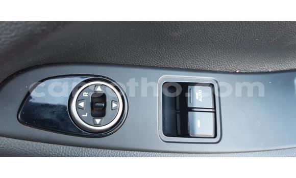 Sayi Na hannu Hyundai i20 Red Mota in Maseru a Maseru Sayi Na hannu Hyundai i20 Red Mota in Maseru a Maseru