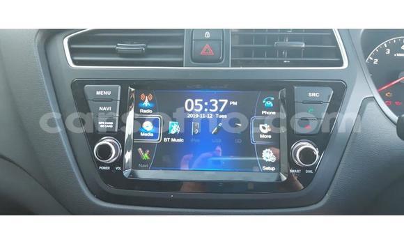 Sayi Na hannu Hyundai i20 Red Mota in Maseru a Maseru Sayi Na hannu Hyundai i20 Red Mota in Maseru a Maseru