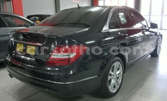 Sayi Na hannu Mercedes-Benz C-klasse Black Mota in Maseru a Maseru Sayi Na hannu Mercedes-Benz C-klasse Black Mota in Maseru a Maseru