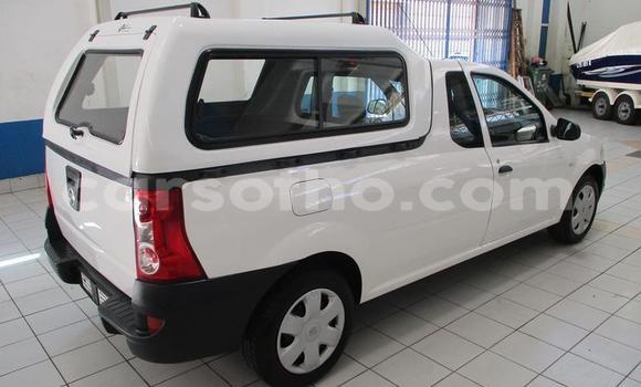 Sayi Na hannu Nissan 200SX White Mota in Maseru a Maseru Sayi Na hannu Nissan 200SX White Mota in Maseru a Maseru