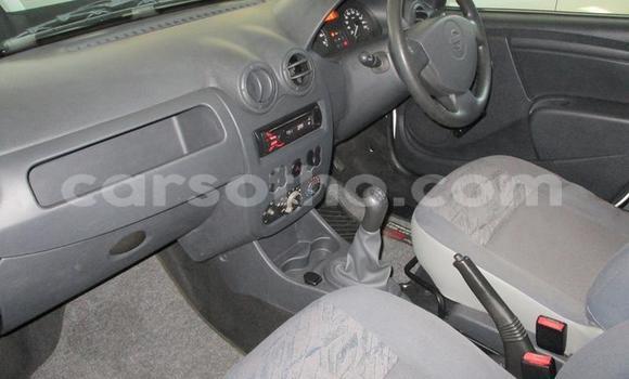 Sayi Na hannu Nissan 200SX White Mota in Maseru a Maseru Sayi Na hannu Nissan 200SX White Mota in Maseru a Maseru