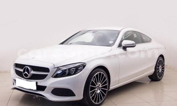 Buy Used Mercedes-Benz C–Class White Car in Maseru in Maseru Buy Used Mercedes-Benz C–Class White Car in Maseru in Maseru