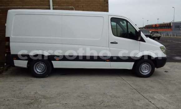 اشتري مستعمل Mercedes Viano White سيارة في Maseru في Maseru اشتري مستعمل Mercedes Viano White سيارة في Maseru في Maseru