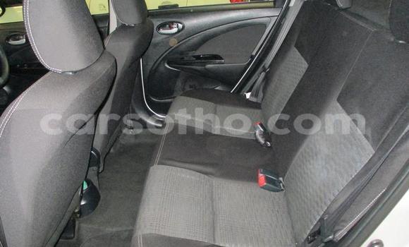 Sayi Na hannu Toyota Etios Silver Mota in Maseru a Maseru Sayi Na hannu Toyota Etios Silver Mota in Maseru a Maseru