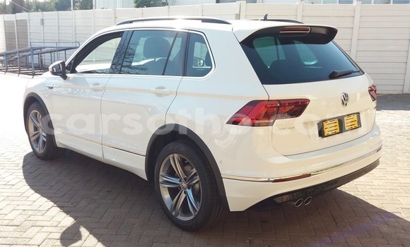 Buy Used Volkswagen Tiguan White Car in Maseru in Maseru Buy Used Volkswagen Tiguan White Car in Maseru in Maseru
