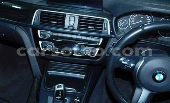 Sayi Na hannu BMW 3–Series Silver Mota in Butha–Buthe a Thaba-Tseka Sayi Na hannu BMW 3–Series Silver Mota in Butha–Buthe a Thaba-Tseka