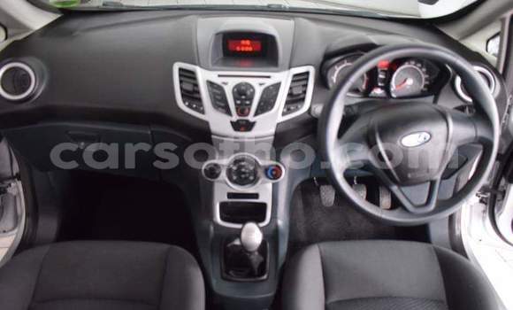 Acheter Occasion Voiture Ford Fiesta Gris à Thaba–Tseka, Mafeteng Acheter Occasion Voiture Ford Fiesta Gris à Thaba–Tseka, Mafeteng
