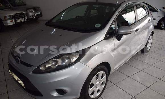 Acheter Occasion Voiture Ford Fiesta Gris à Thaba–Tseka, Mafeteng Acheter Occasion Voiture Ford Fiesta Gris à Thaba–Tseka, Mafeteng