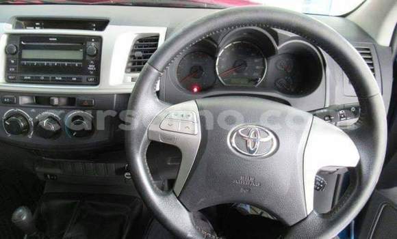 Acheter Occasion Voiture Toyota Hilux Bleu à Thaba–Tseka, Mafeteng Acheter Occasion Voiture Toyota Hilux Bleu à Thaba–Tseka, Mafeteng