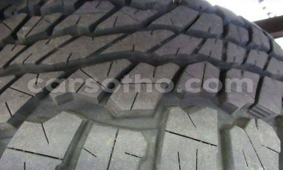 Acheter Occasion Voiture Toyota Hilux Bleu à Thaba–Tseka, Mafeteng Acheter Occasion Voiture Toyota Hilux Bleu à Thaba–Tseka, Mafeteng