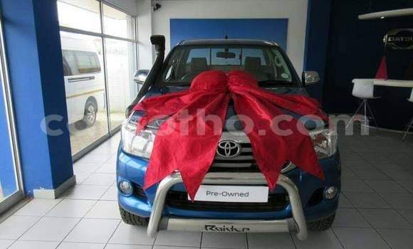 Acheter Occasion Voiture Toyota Hilux Bleu à Thaba–Tseka, Mafeteng Acheter Occasion Voiture Toyota Hilux Bleu à Thaba–Tseka, Mafeteng