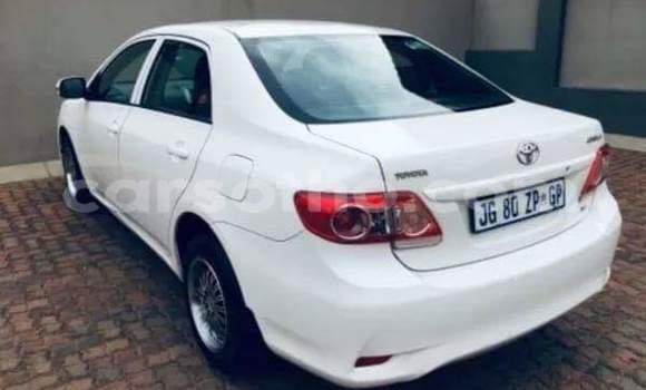 Acheter Occasion Voiture Toyota Corolla Blanc à Thaba–Tseka, Mafeteng Acheter Occasion Voiture Toyota Corolla Blanc à Thaba–Tseka, Mafeteng