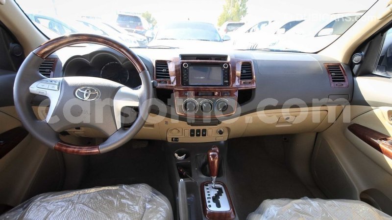 Big with watermark toyota fortuner maseru import dubai 14368