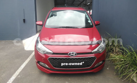 Acheter Occasion Voiture Hyundai i20 Rouge à Hlotse, Leribe Acheter Occasion Voiture Hyundai i20 Rouge à Hlotse, Leribe
