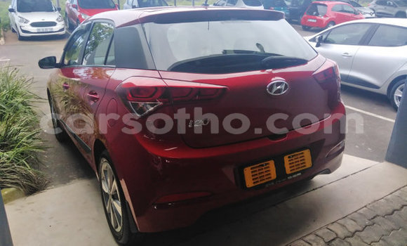 Acheter Occasion Voiture Hyundai i20 Rouge à Hlotse, Leribe Acheter Occasion Voiture Hyundai i20 Rouge à Hlotse, Leribe