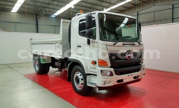 Buy Used Hino Ranger Green Truck in Maseru in Maseru Buy Used Hino Ranger Green Truck in Maseru in Maseru